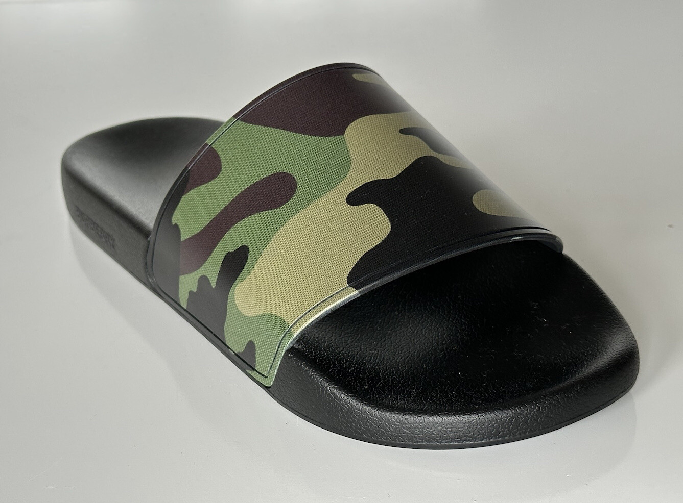 Burberry Camouflage Green Slides Sandals 10 US (43 Euro) 8042712 NIB $370