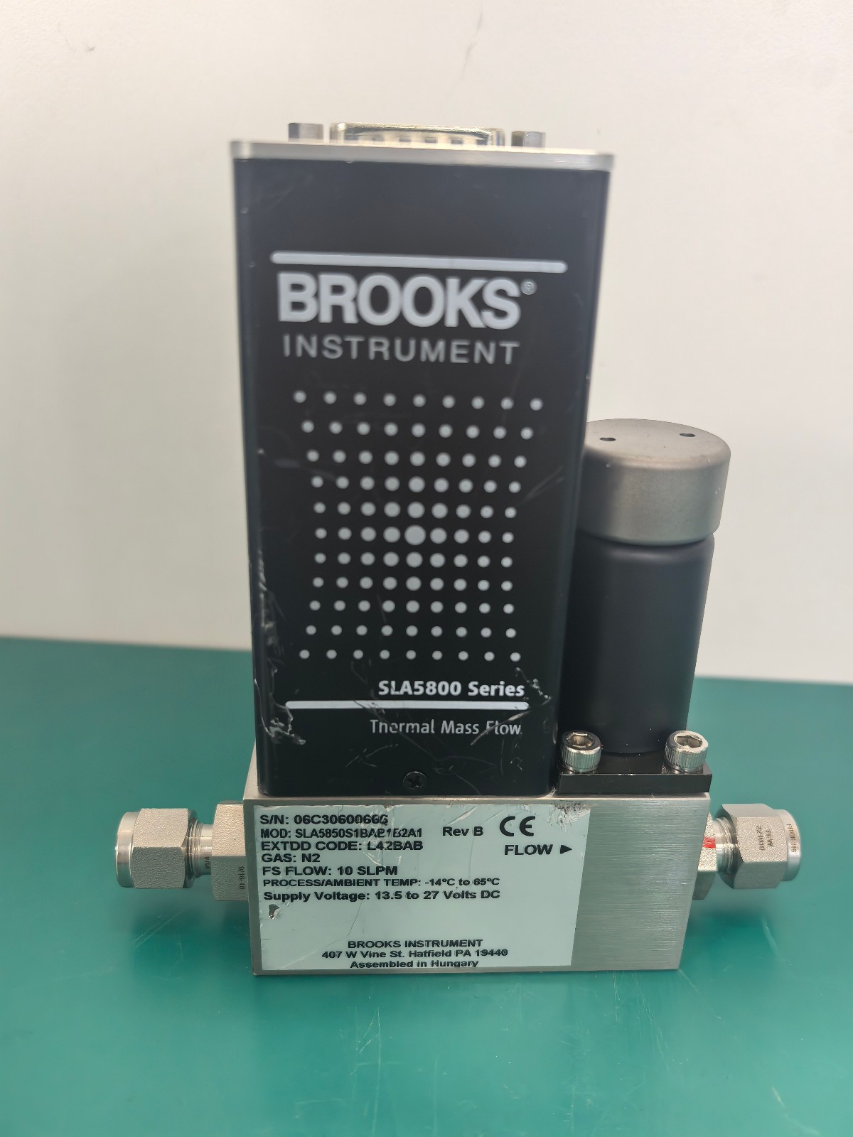 BROOKS SLA5850S1BAB1B2A1 Mass Flow Controller  N2 10SLM 4S 15PIN