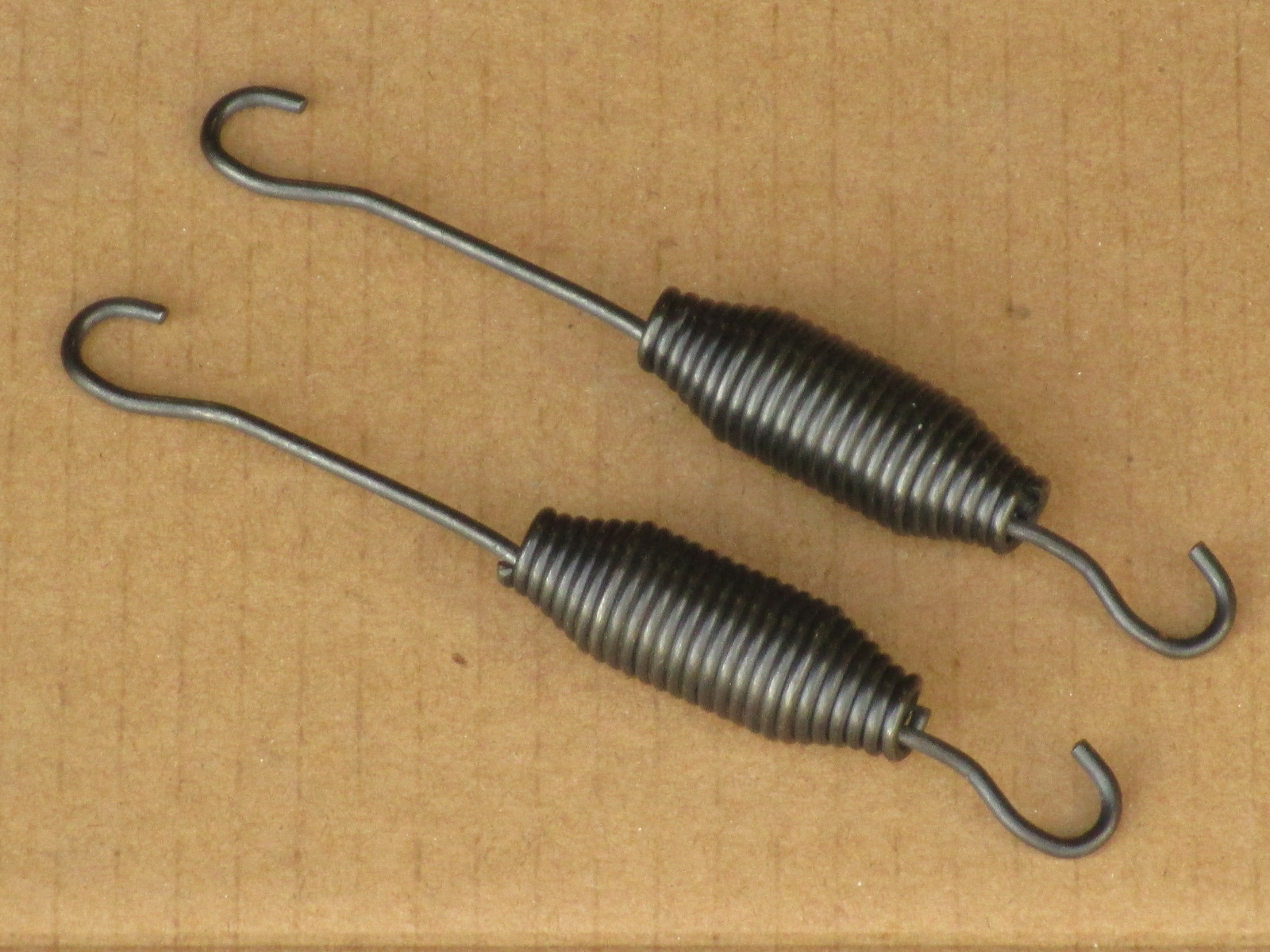 2 CLUTCH PEDAL SPRINGS FOR FORD GOLDEN JUBILEE INDUSTRIAL 1801 1821 1841 NAA