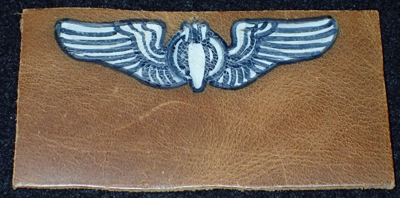 WWII US AAF Bombardiers Badge "Wings" Leather Theater Made CBI Unused - Scarce