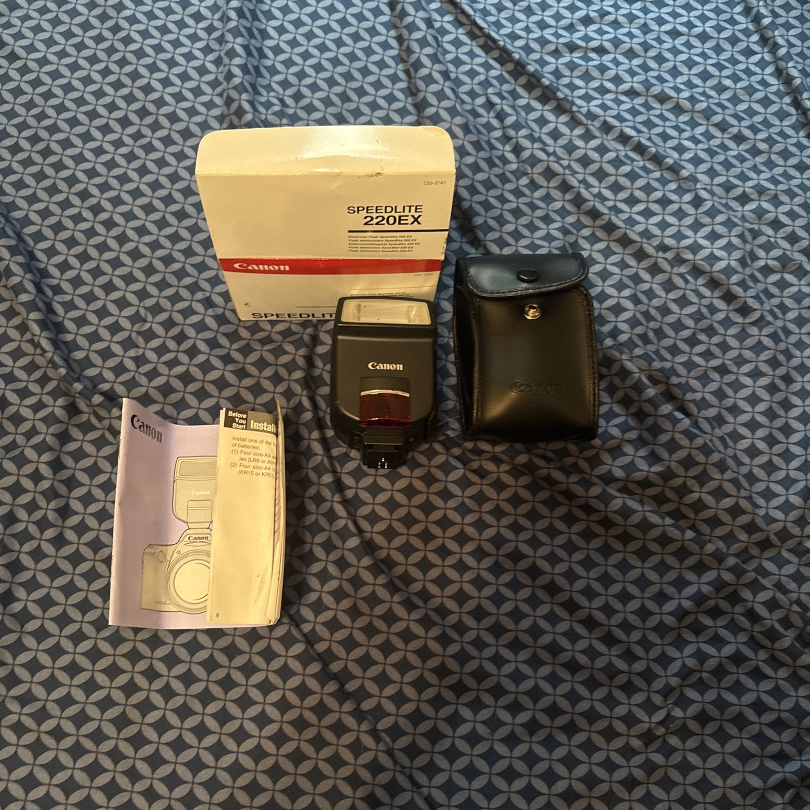 CANON SPEEDLITE 220EX SHOE MOUNT FLASH C50-0741 *W/MANUALS *OPEN BOX
