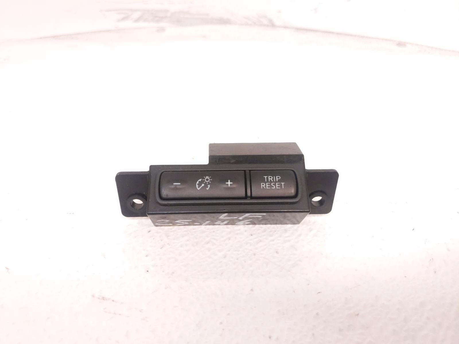 2013-2018 Nissan Altima Trip Set Switches 25273-3Ta0a