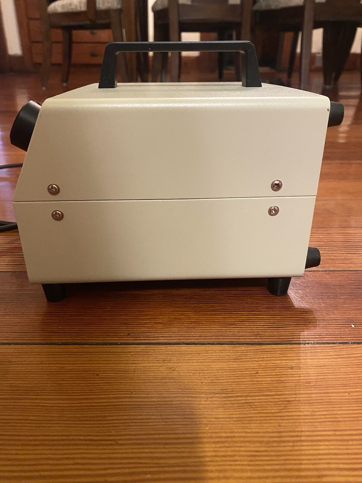 Fiber Optic Illuminator