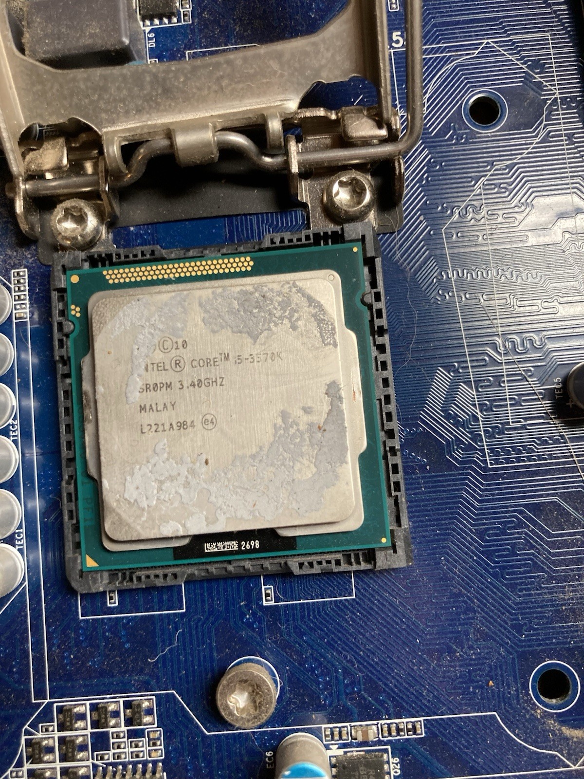 Intel i5-3570K In Gigabyte GA-B75M-D3H Motherboard