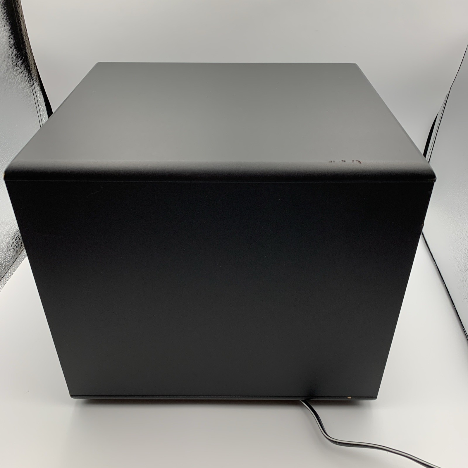 KLH Audio Systems BassBite V Powered Floor Subwoofer Black - Fully Tested