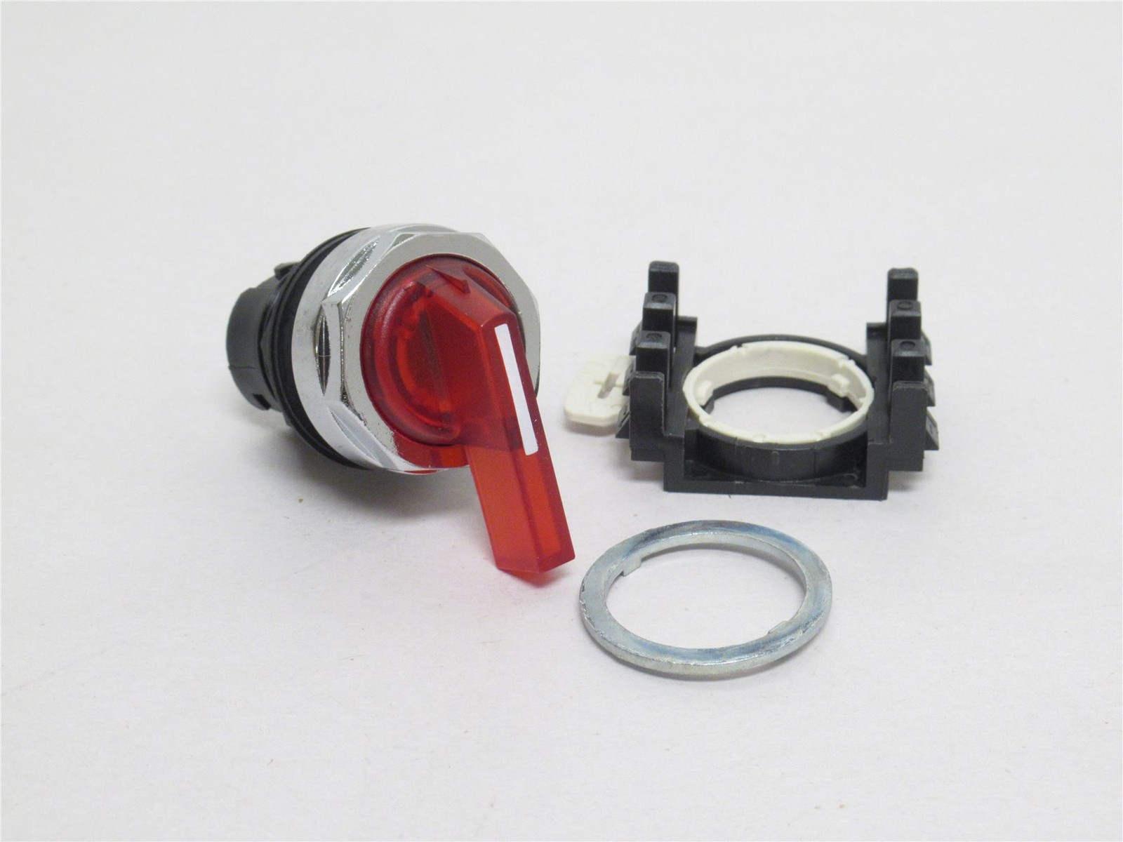 240363 New-No Box; Eaton E22WF2 Illuminated Selector Switch; Red; 2-Position