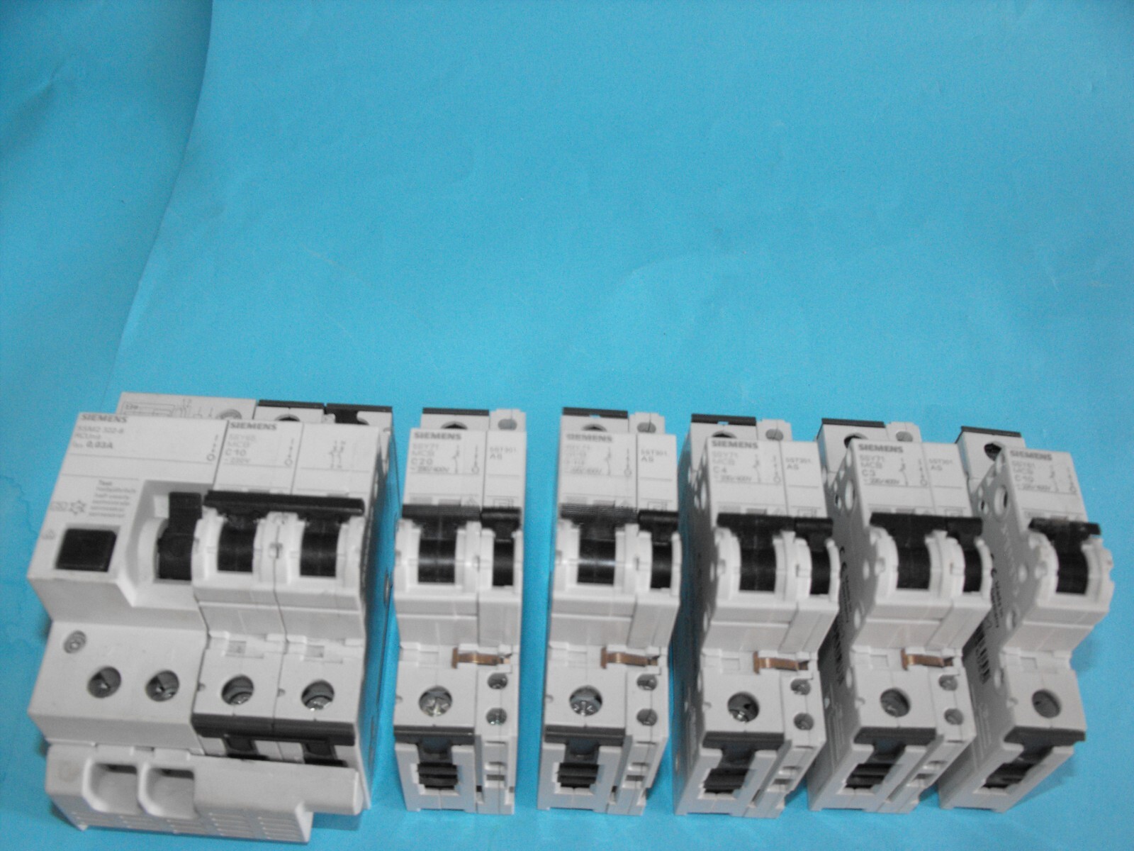 SIEMENS 5SY71 MCB C20+C3+C4+C13+C10+5SM2 322-6.(LOT6PCS).USED
