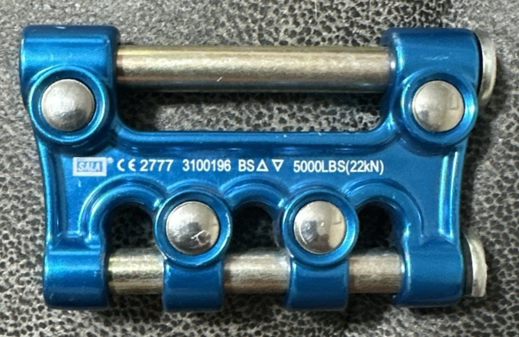 3M DBI-SALA Dual-Pin Style SRL Connector/Single-leg/Twin-leg Nano-Lok 3100483