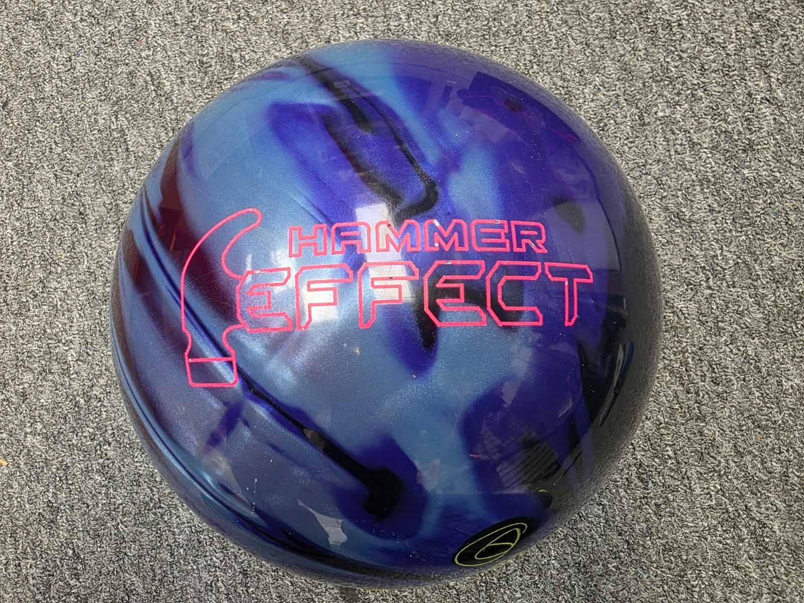 15 lbs USED Hammer EFFECT bowling ball