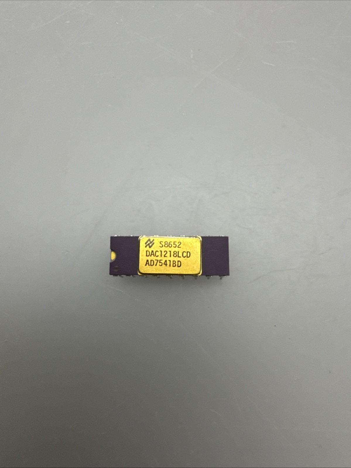 AD7541BD / DAC1218LCD  NATIONAL SEMICONDUCTOR