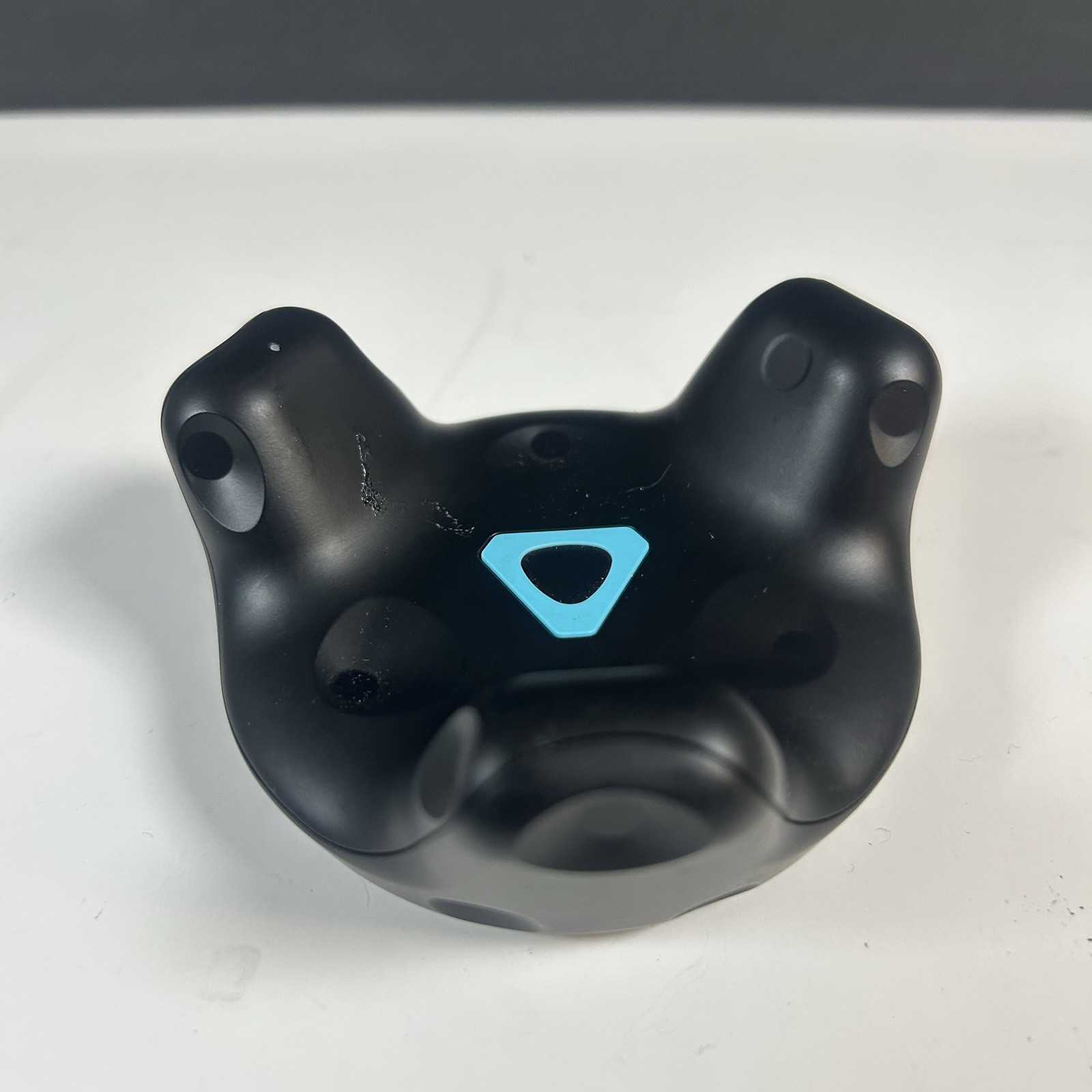 HTC VIVE Tracker 2.0 - For Full Body Tracking, Virtual Production, Model 2PYV200