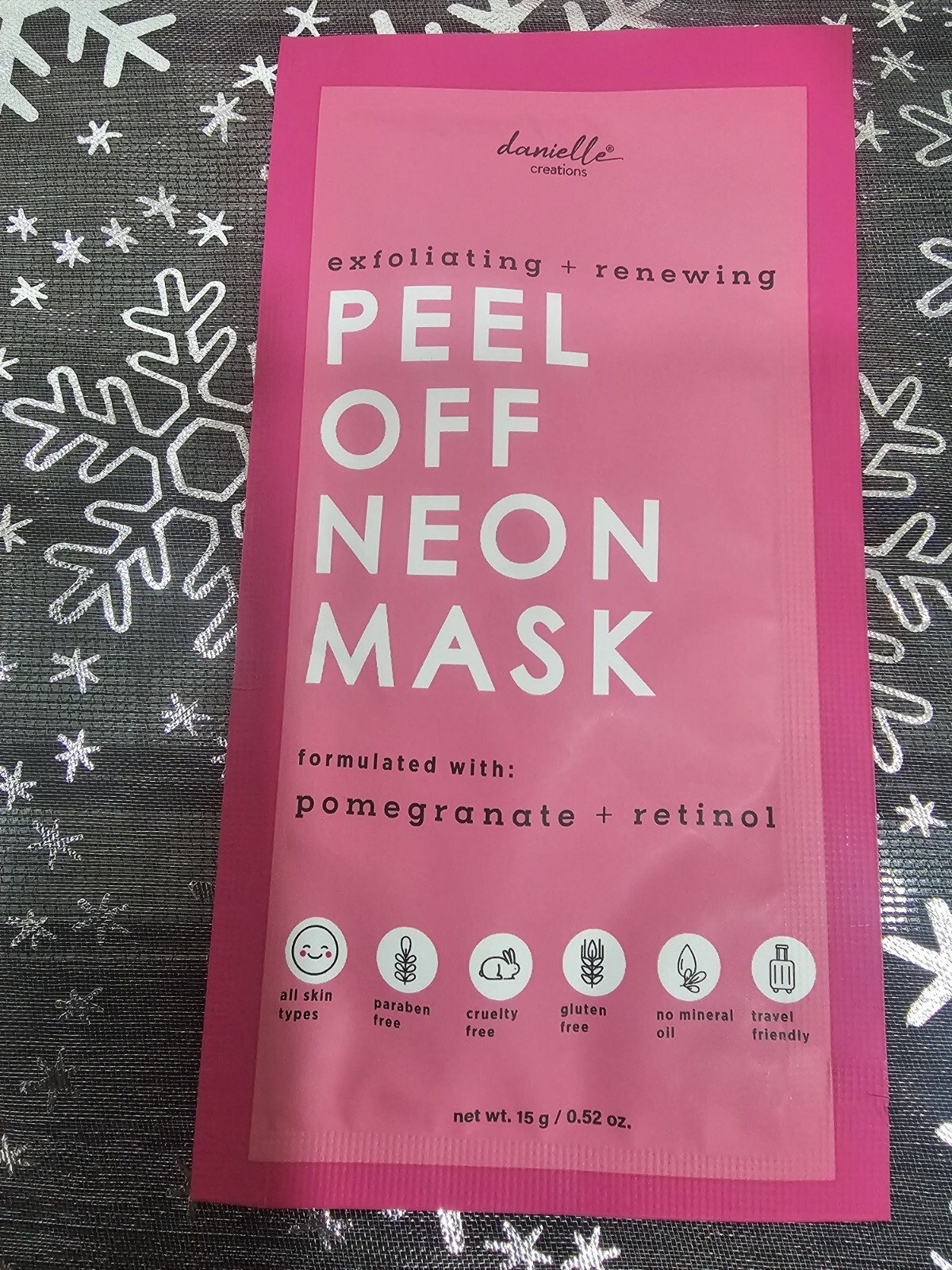 Mask exfoliating + renewing formula with:pomegranate + retinol (PACK OF 2)