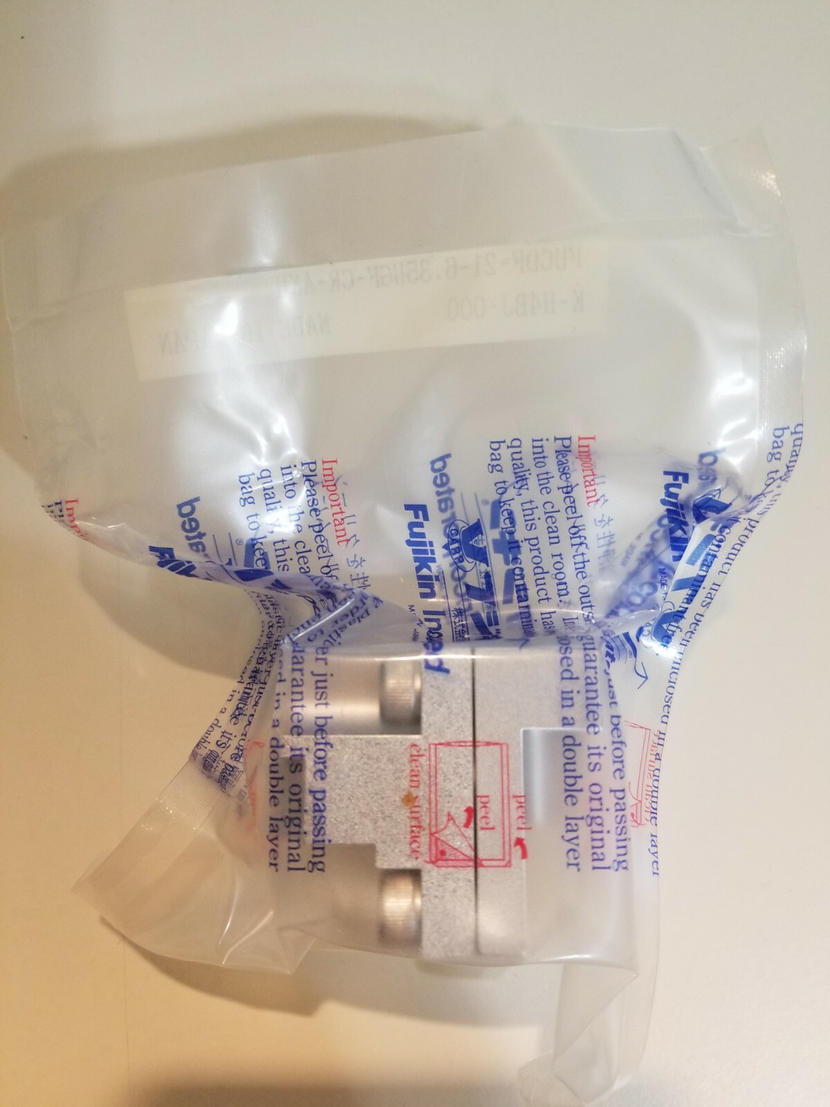 Fujikin FUCDF-21-6.35UGF-CR-AKH