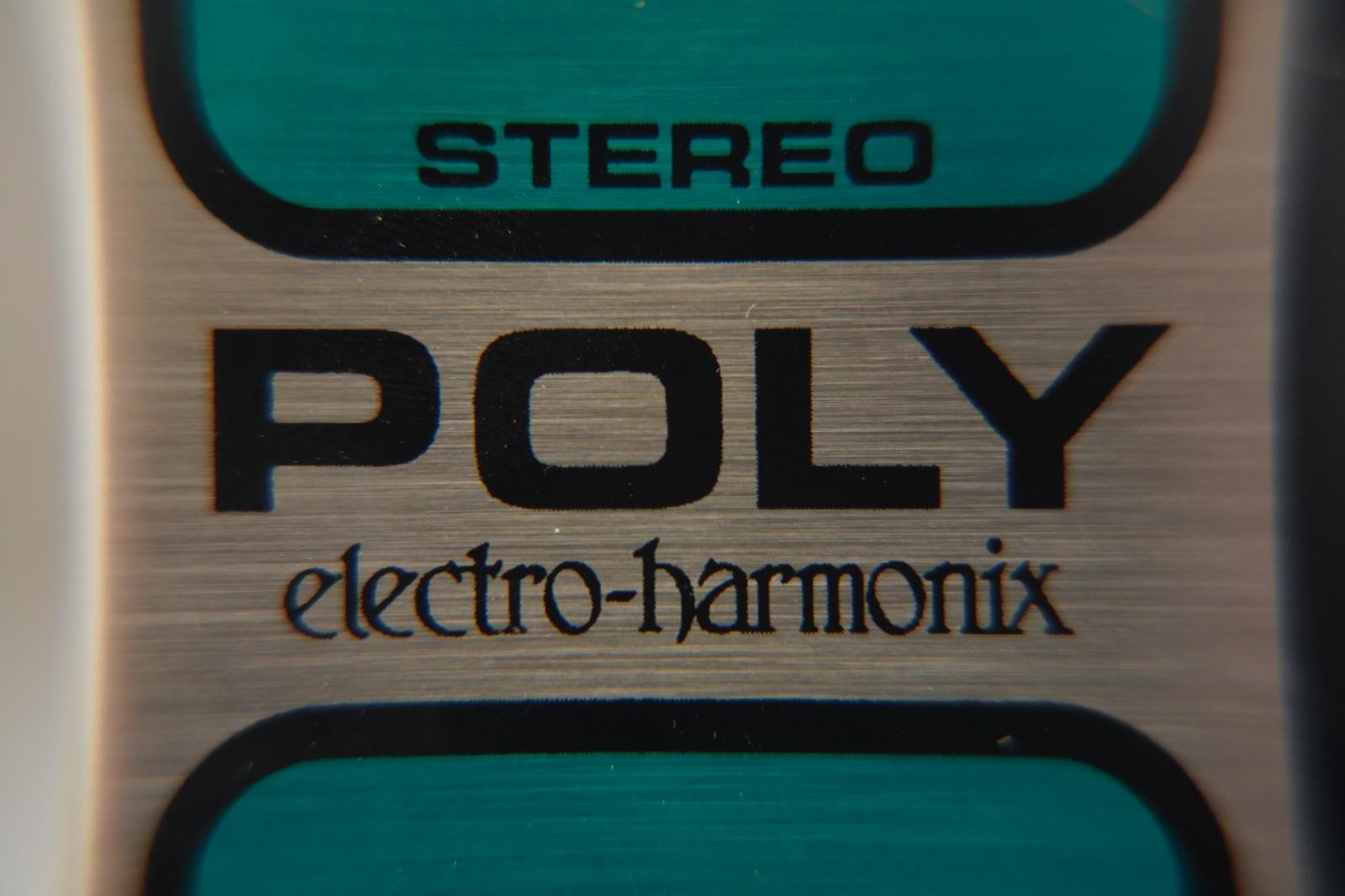 Electro-Harmonix Poly Chorus Analog Flange / Chorus Effects Pedal #58810
