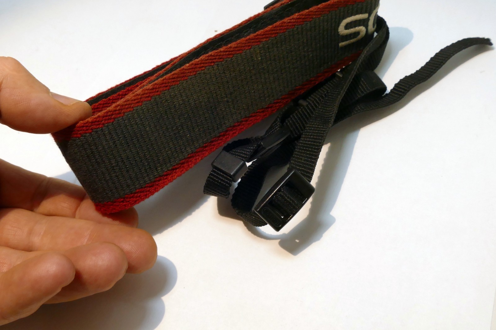 Canon EOS Camera Neck Shoulder Strap Canvas GRAY-Red-White - Original OEM