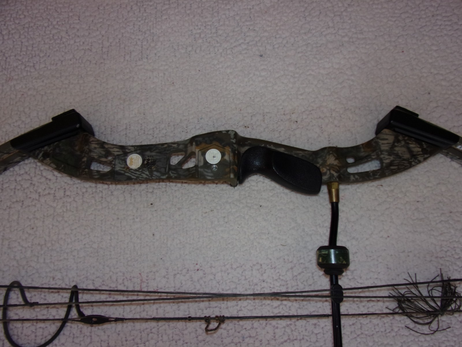 PSE Archery F-4 Maxis Compound Bow