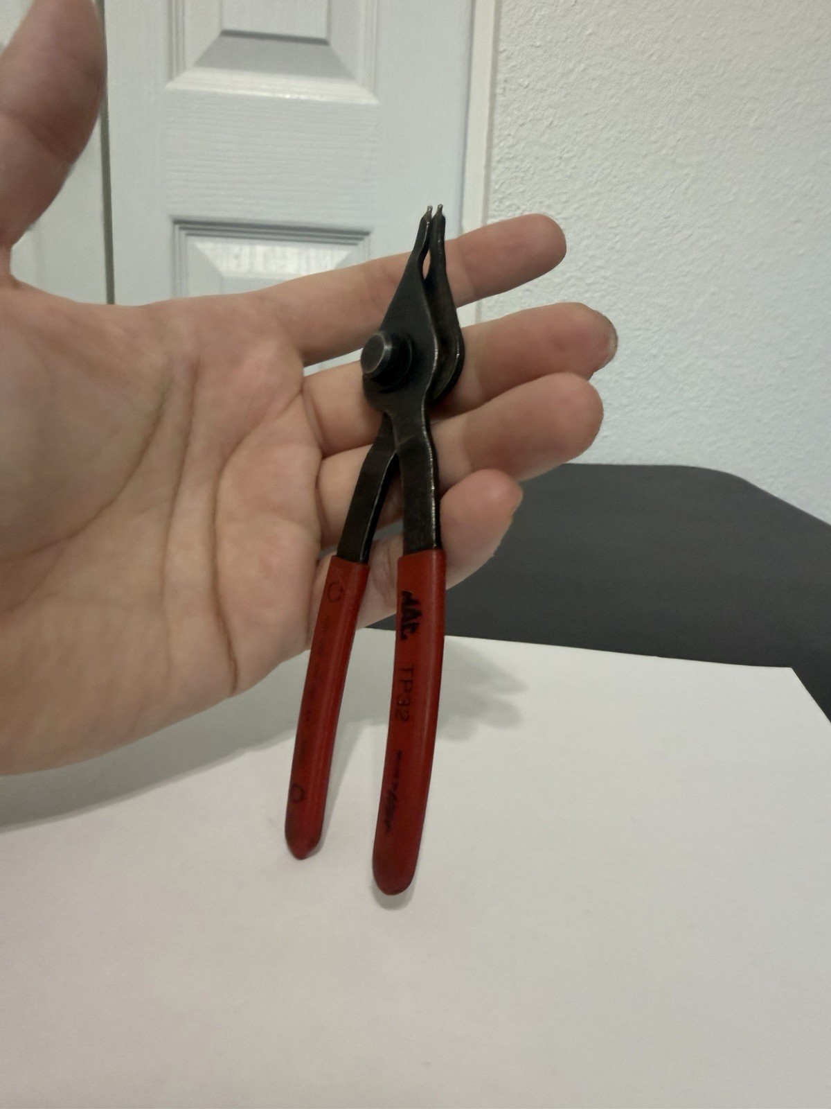 MAC TOOLS TP32, SNAP - RING PLIERS, 6" LONG *REVERSIBLE*