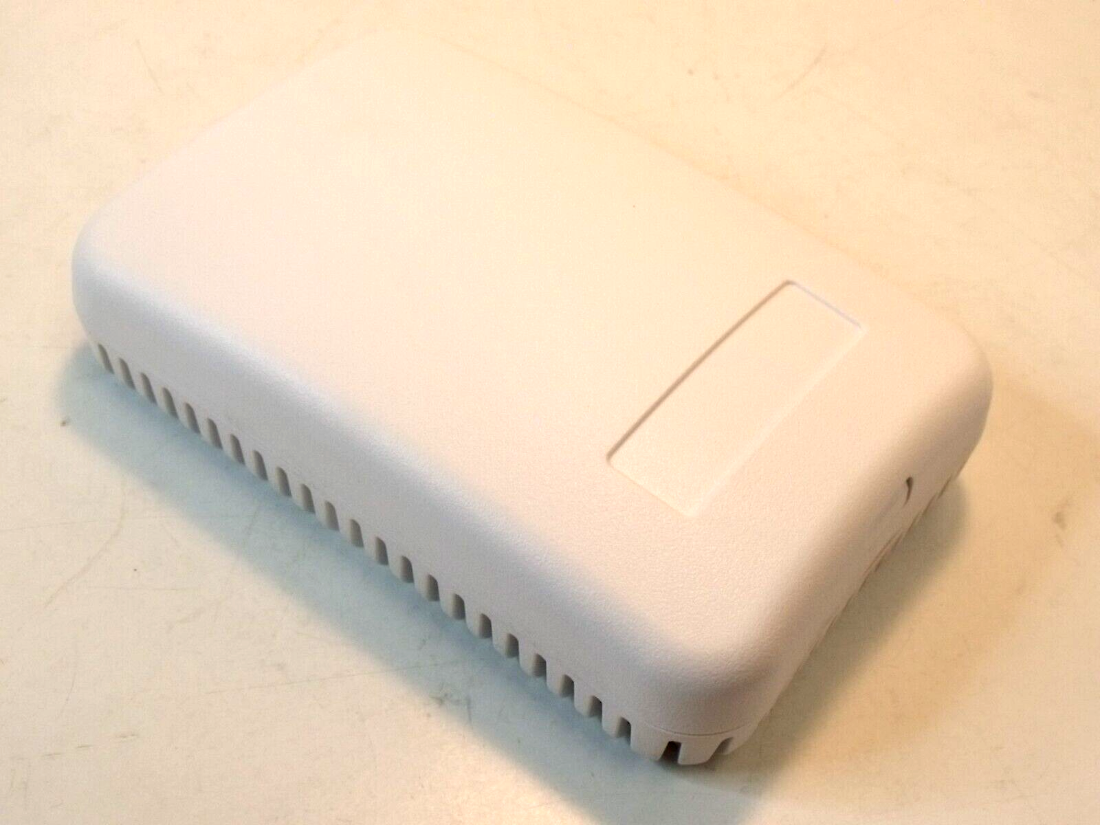 NIB Veris HEW3VSTA Wall Humidity Sensor