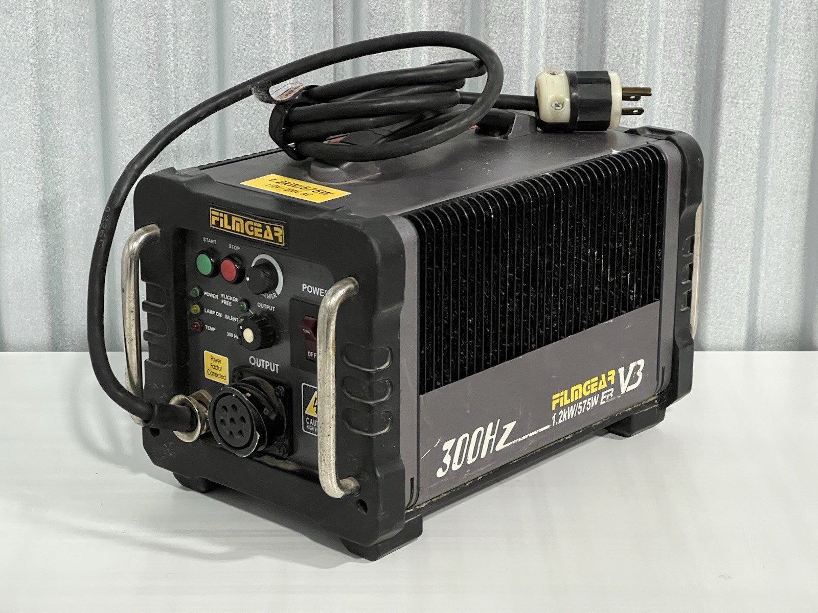 FilmGear Electronic Ballast 1.2kW/575W V3 300Hz 1200 575 W B015PNX3 Film Gear