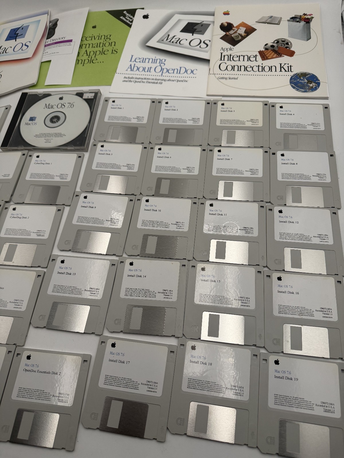 Mac OS 7.6 Apple Vintage Software Operating System