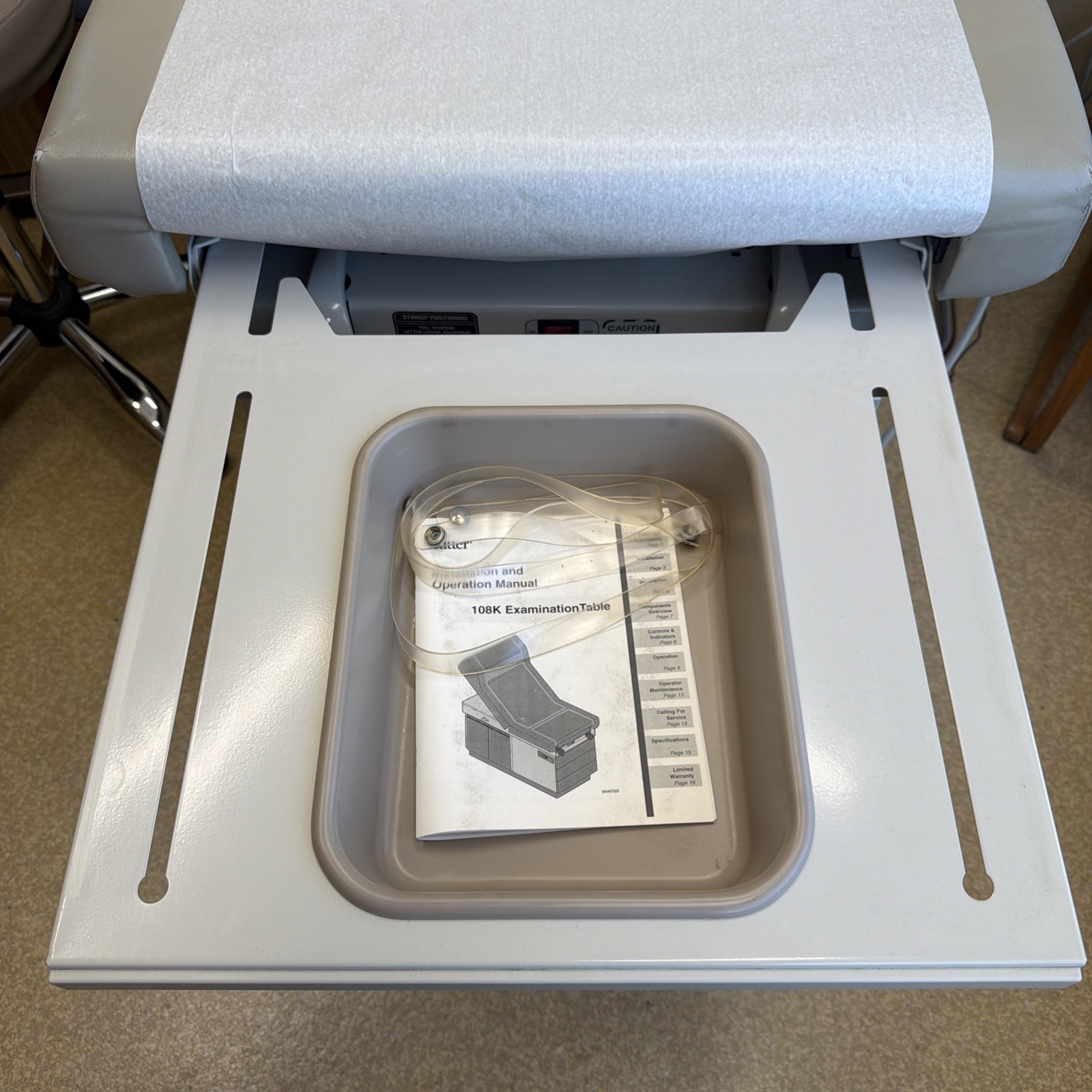 Midmark Ritter 108 Medical Examination Table