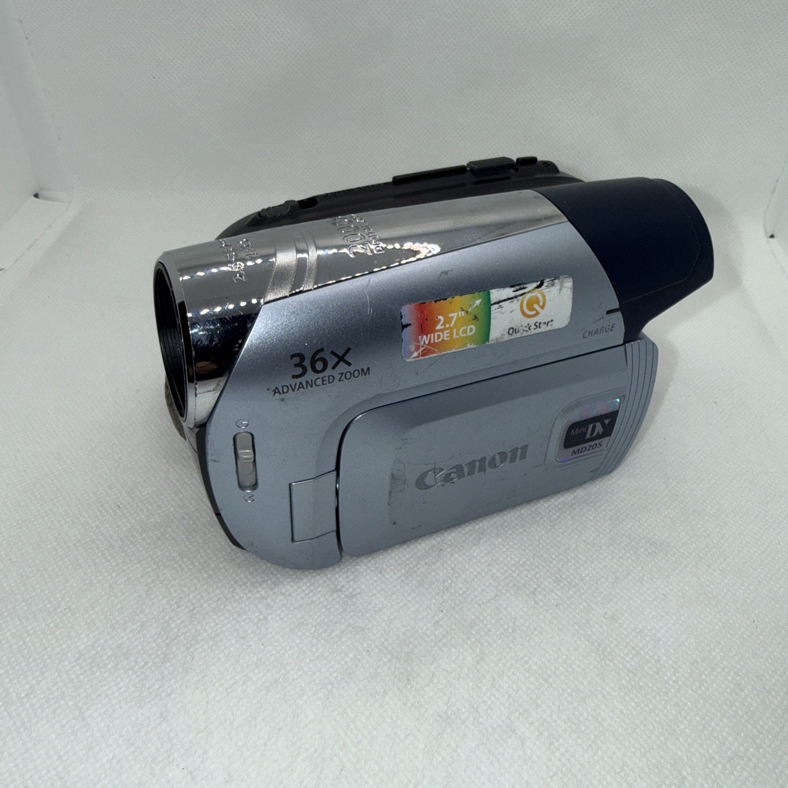 Canon MD205 Handheld MiniDV Camcorder Untested