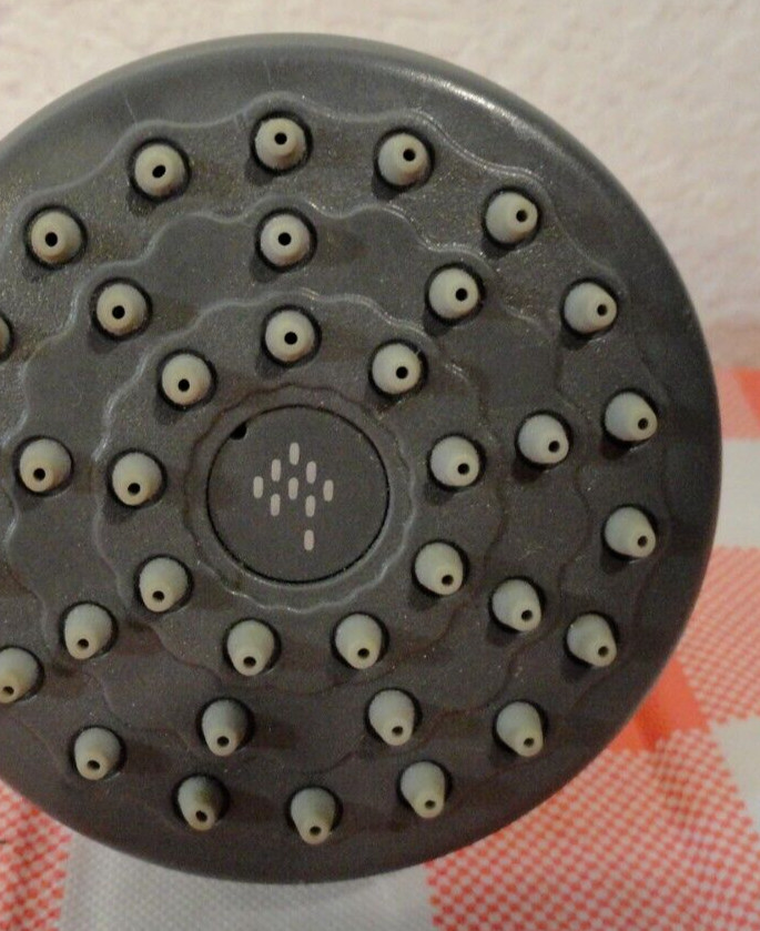 NEW DELTA SHOWER HEAD A112.18.1 1.5GPM 5.7L / min SILVER GREAT FLOW