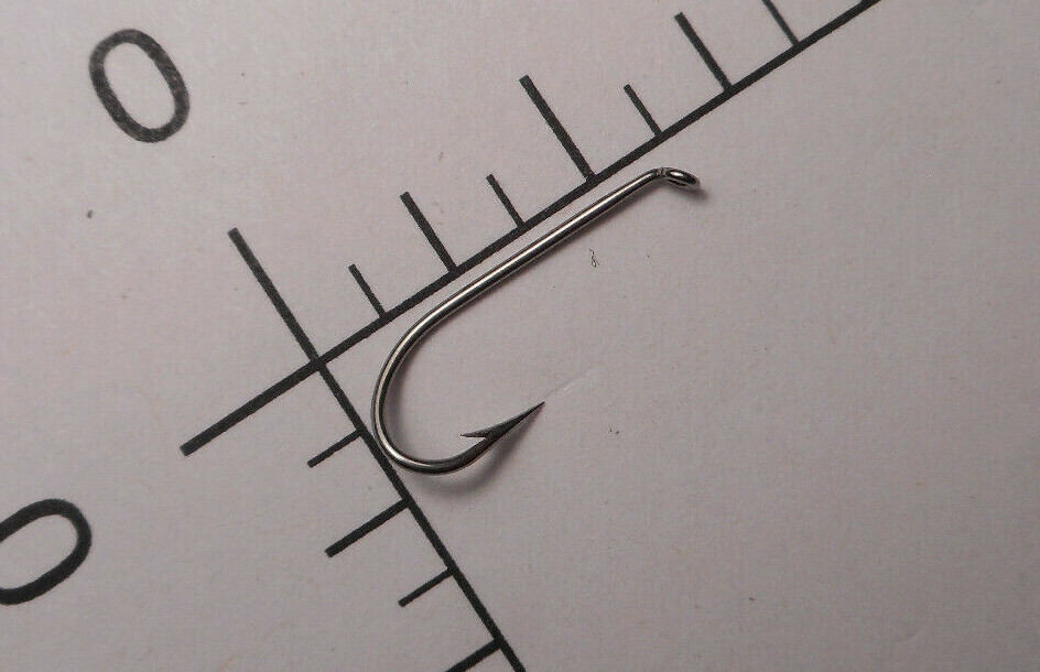 100 MUSTAD HOOKS #10 FLY TYING/ BAIT Kendal KIRBY TD EYE BRIGHT LONG SHANK 9863