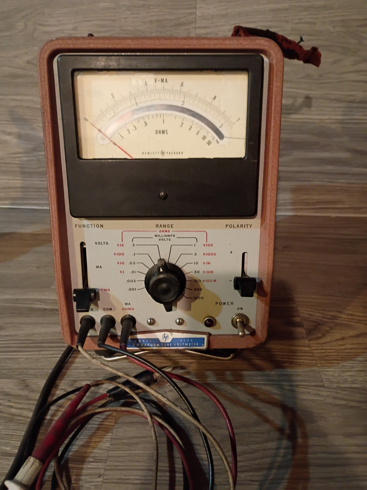 HP 412A VTVM Vacuum Tube Voltmeter w Leads Vintage