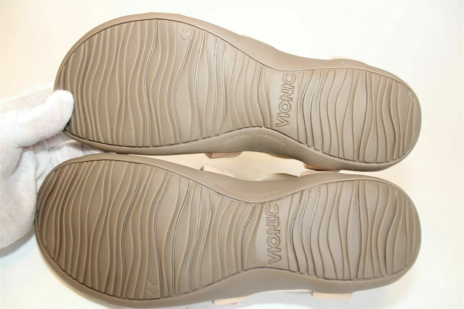Vionic Jodie Comfort Walking Ergonomic Walking Flat Sandals size 6 7 9