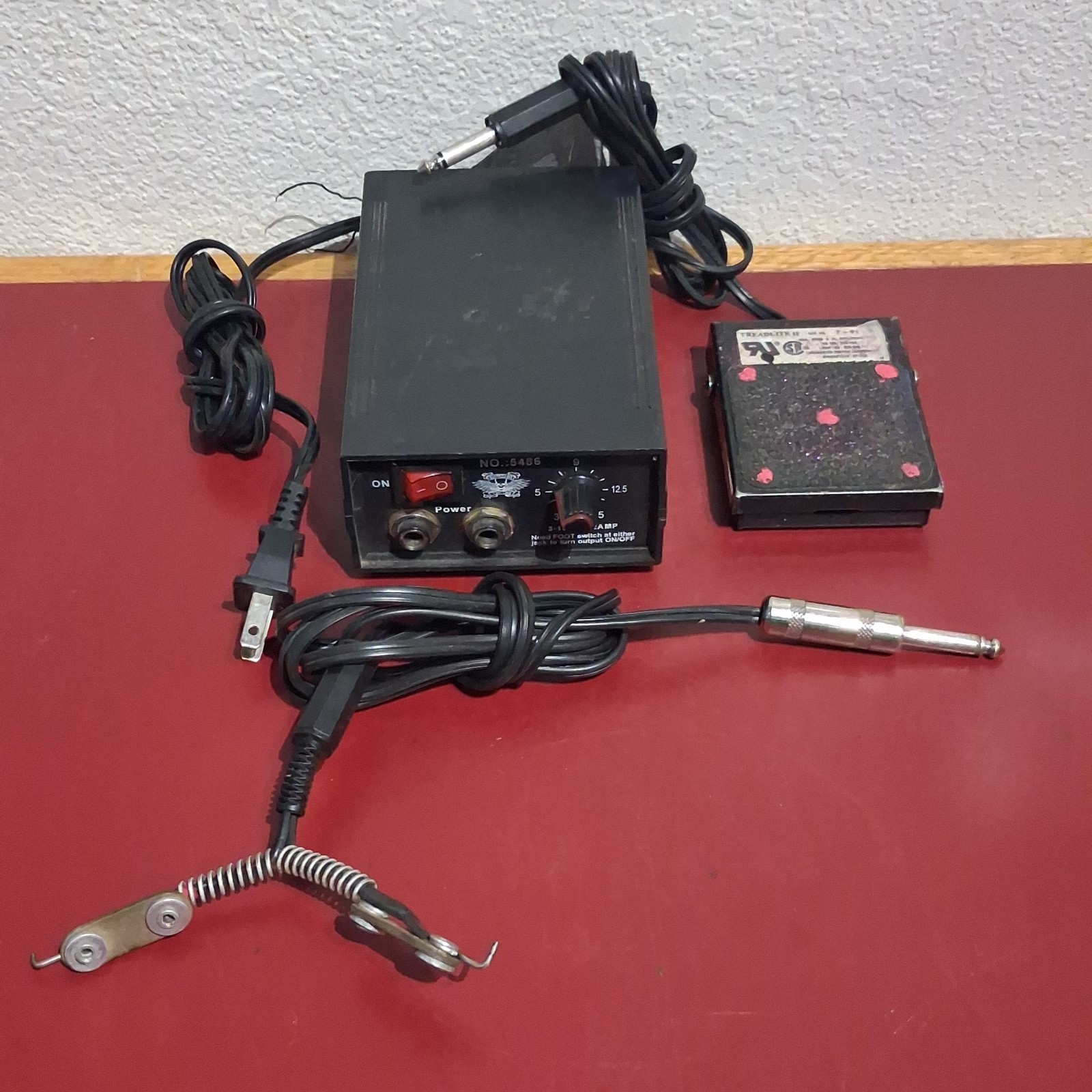 Superior Tattoo Portable Power Supply Machine No 5486 & Treadlite II Pedal