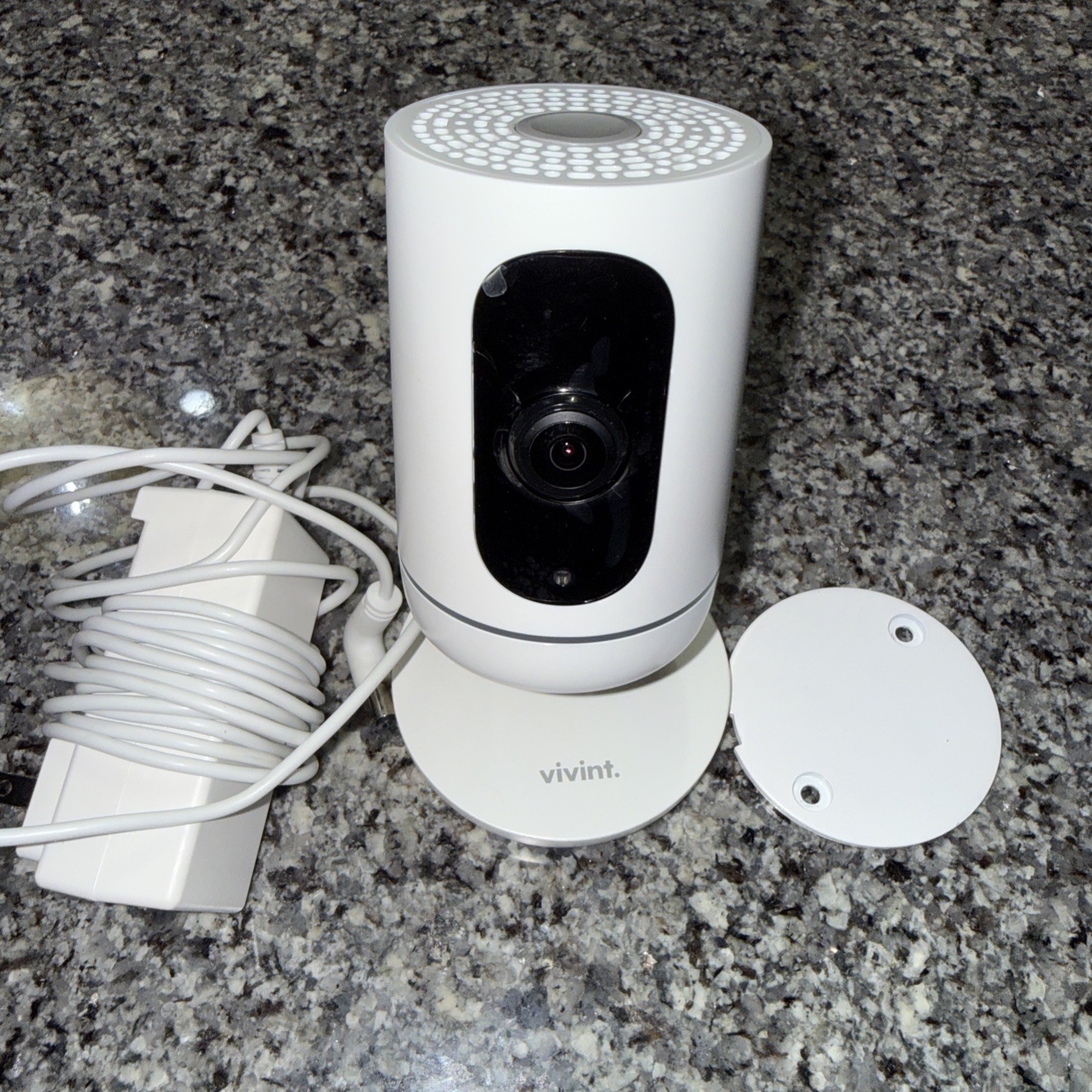 Vivint Indoor Ping Camera V-CAM1 - Tested Working