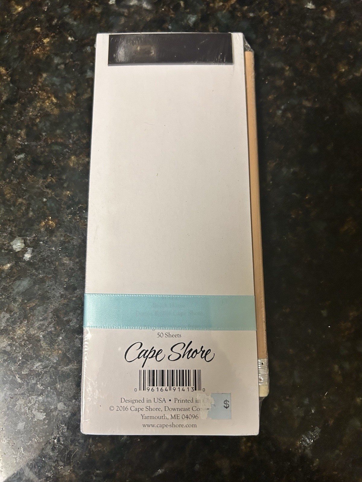 NWT Cape Shore Magnetic Memo Pad and Pencil set