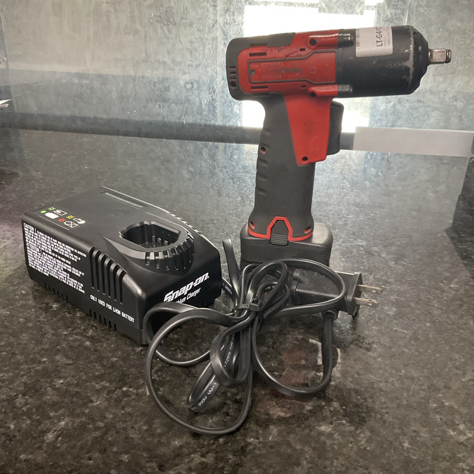 Snap On CTB8174 3/8” 14.4V Cordless Drill Set G4P001312