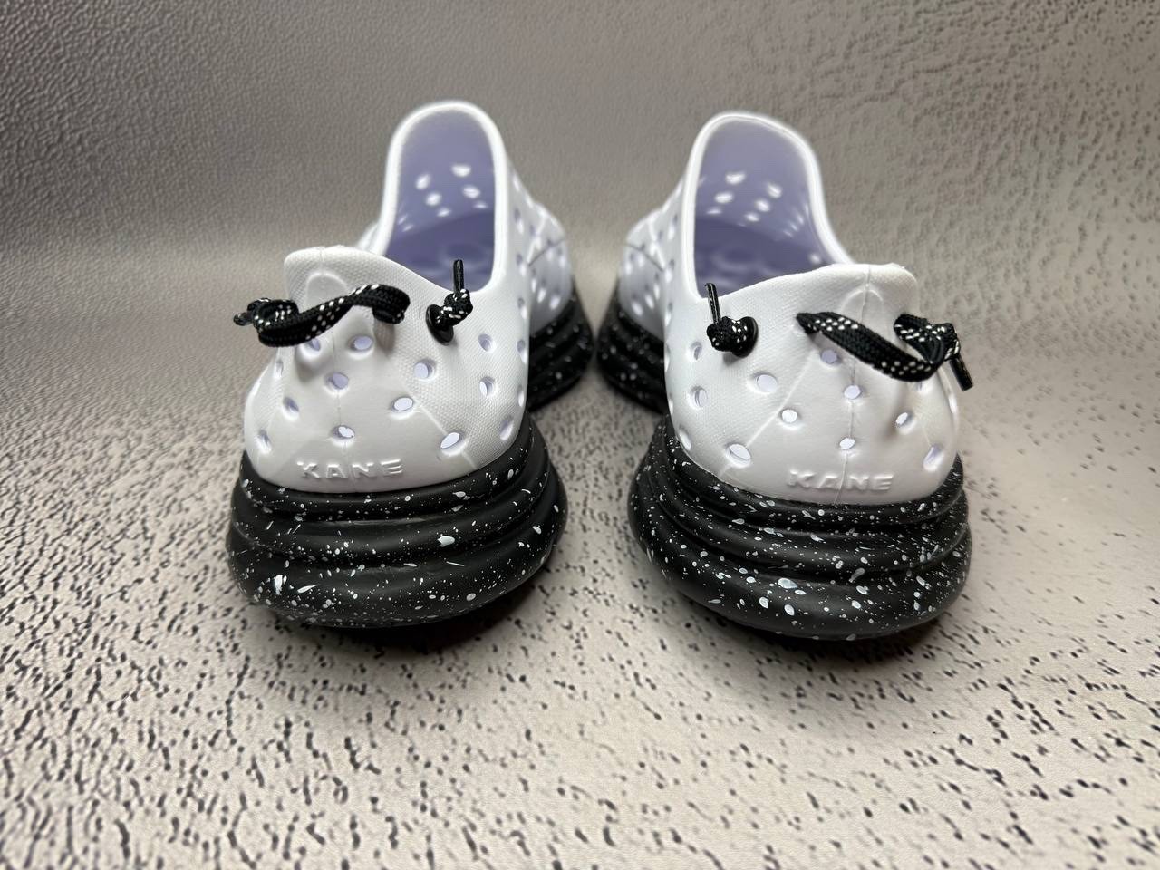 Kane Revive Shoes White Black Speckle Recovery Vented Rubber Slip US M 3 - M 16