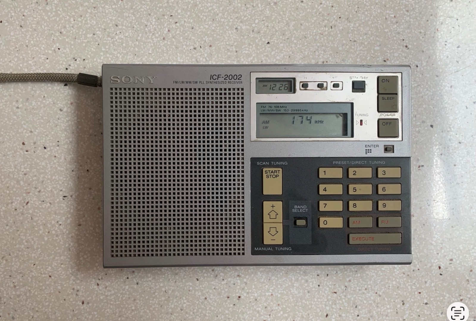 SONY ICF-2002 Multi-Band Radio - Tested / Works. Original owner with booklets.