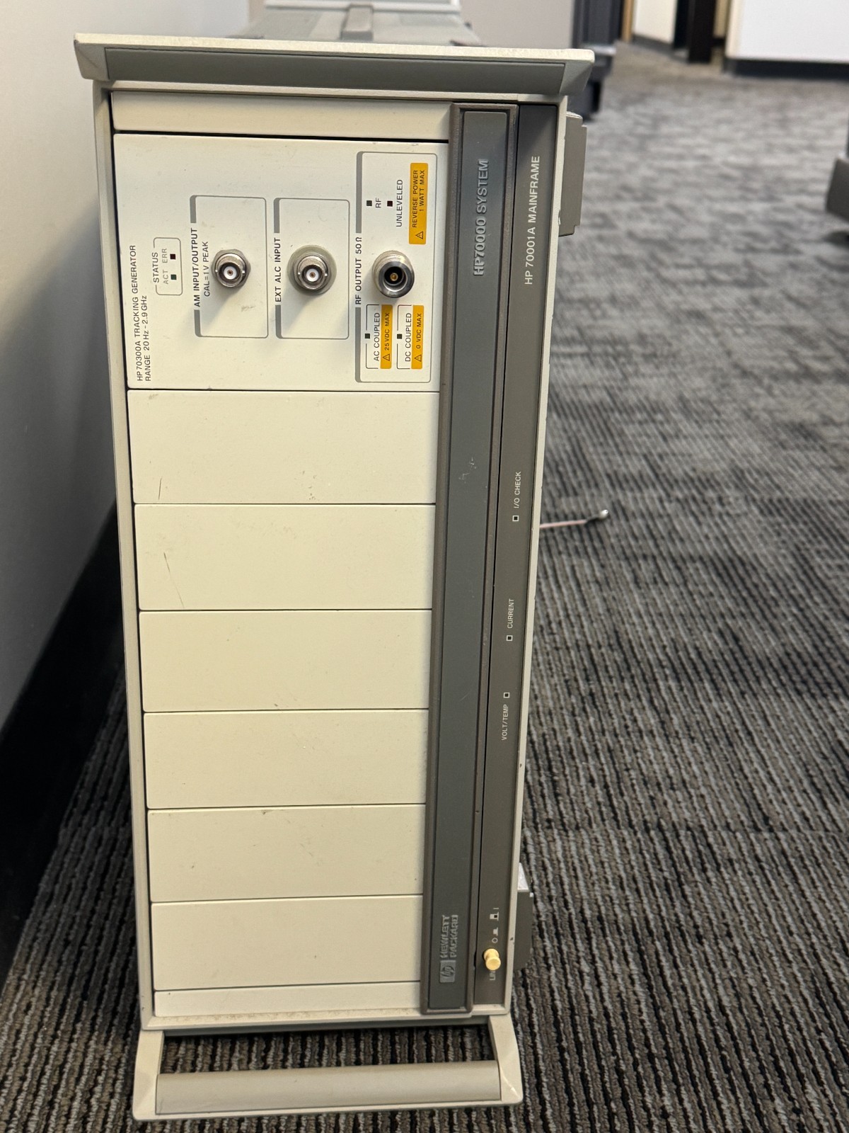 HP 70300A Tracking Generator 20Hz-2.9GHz