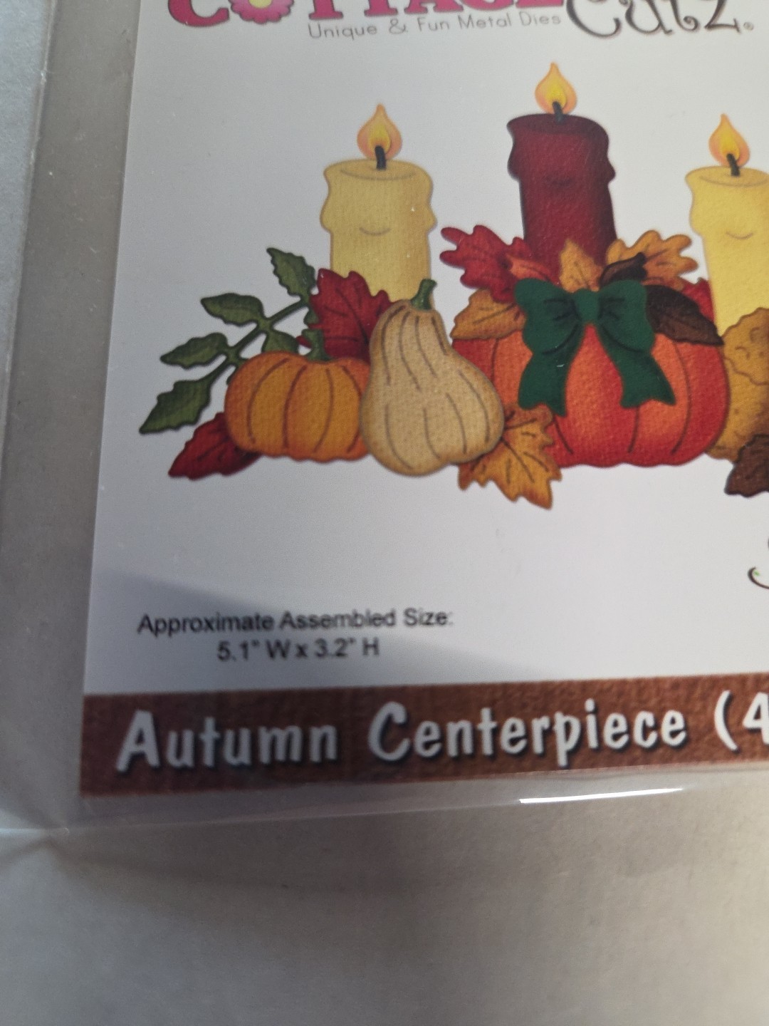 Cottage Cutz Die Autumn Centerpiece