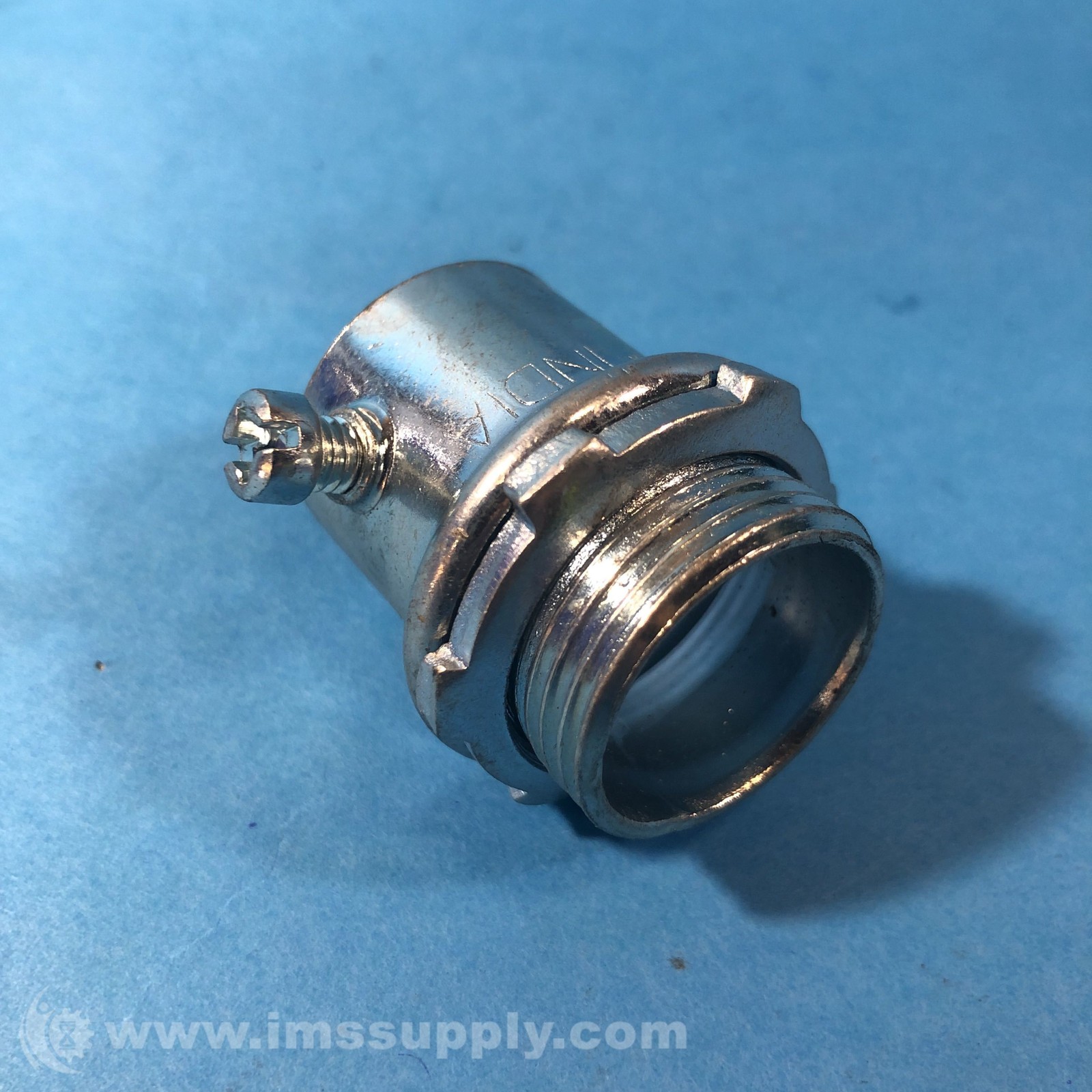 Size 3/4" Screw Type Conduit Connector FNIP
