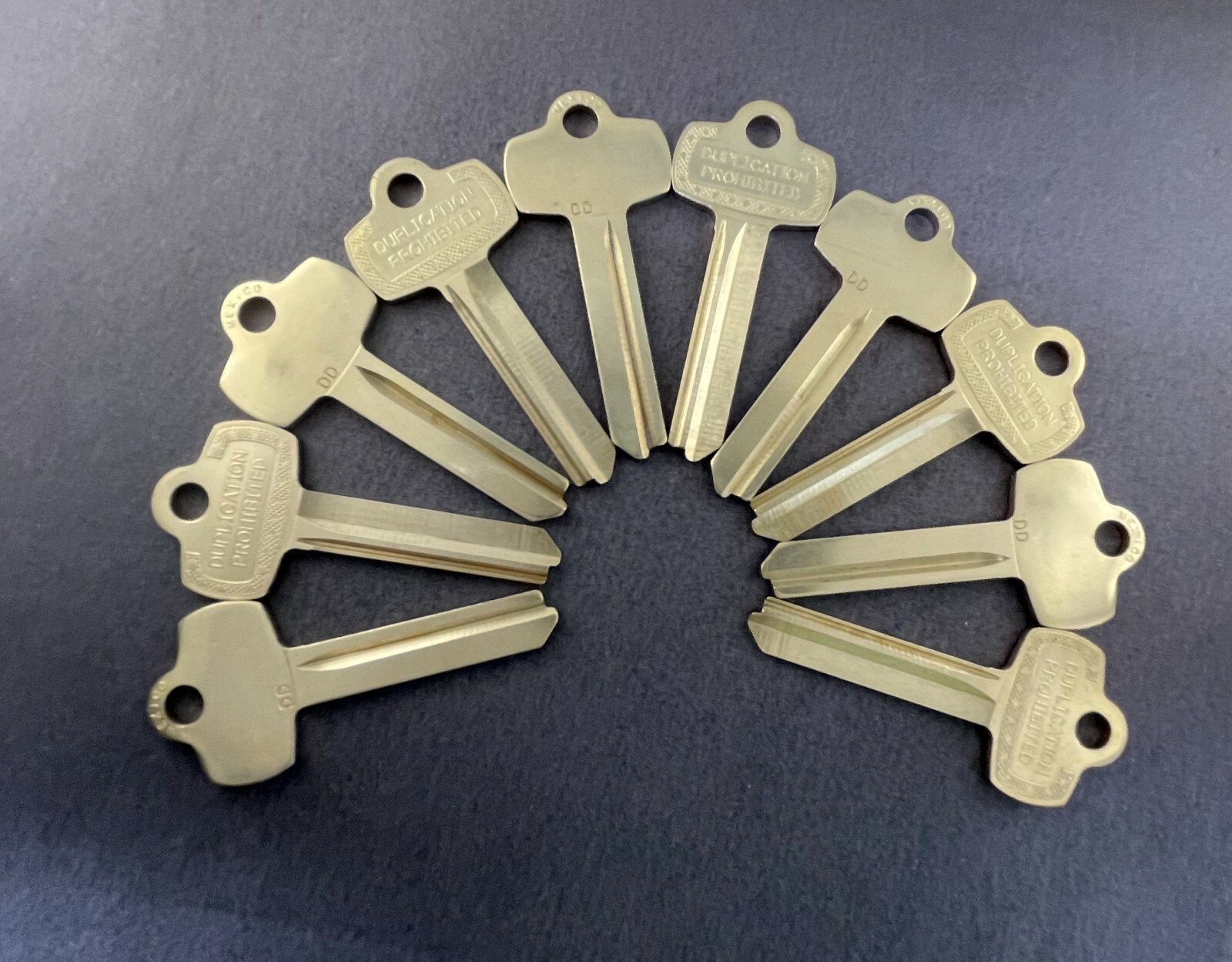 Lots of A1114DD 1A1DD1 BES-4DS Type Key Blanks for Best DD Keyway:
