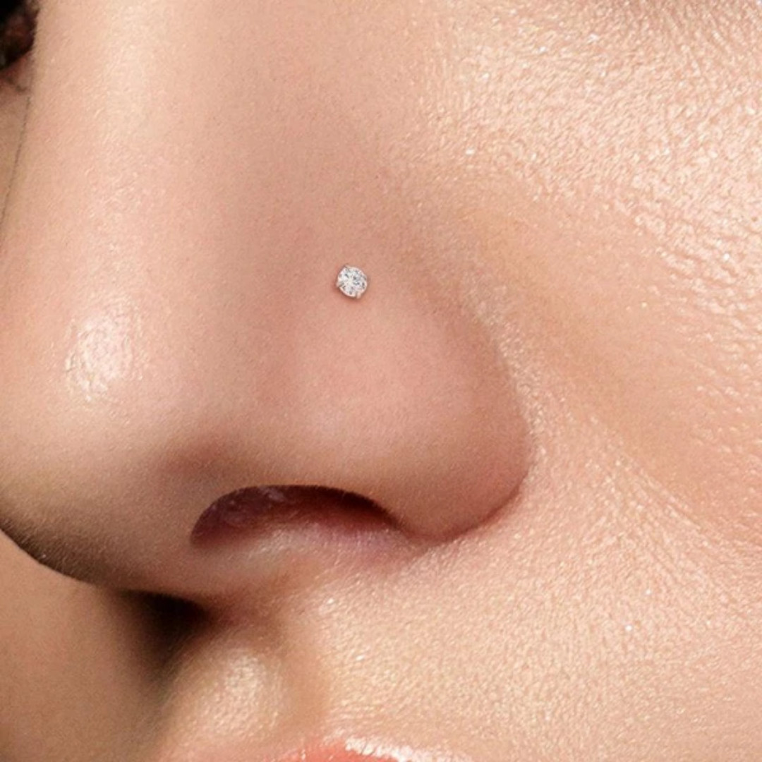 20G PRONG SET 2MM CZ IMPLANT GRADE SOLID TITANIUM BENDABLE NOSE RING PIN STUD