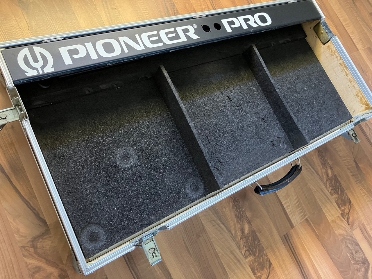 PIONEER PRO SOLO FLYCASE DJ CONSOLE