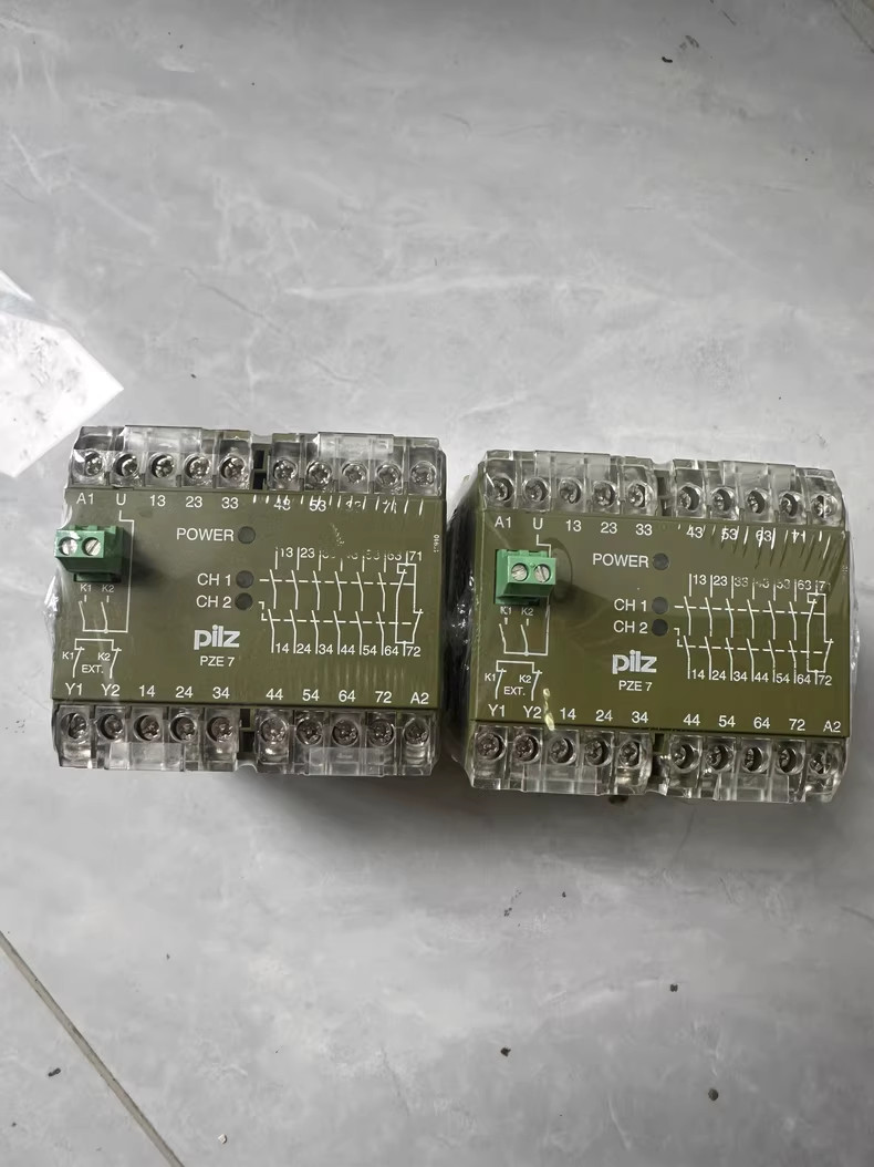 PILZ PZE 7 24 V DC 6S10 Saftey Relay 474050 PZE724VDC6S10 NEW