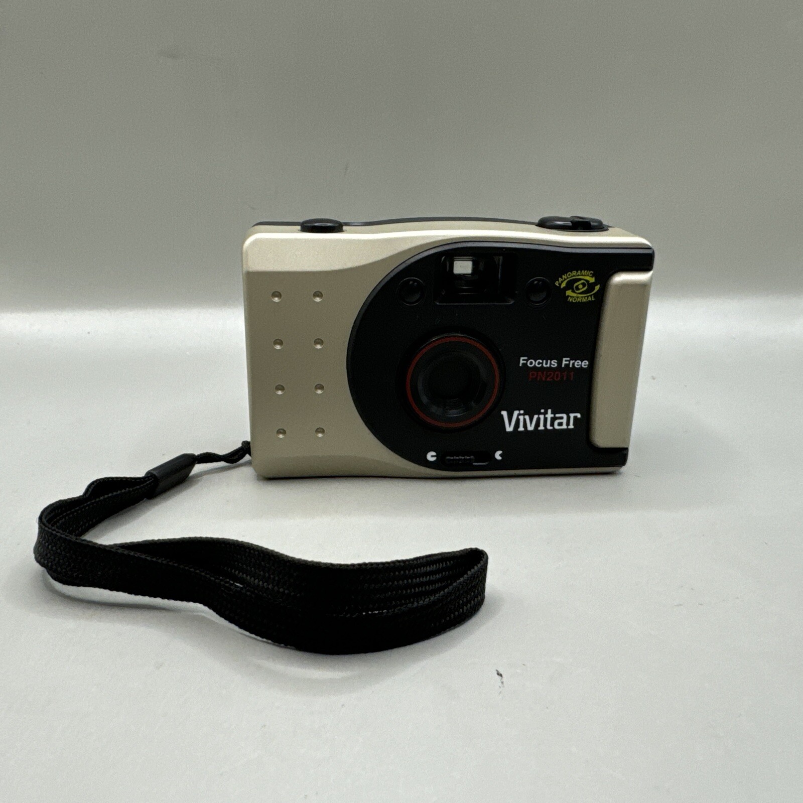 Vivitar PN2011 Point & Shoot 35mm Film Camera, Focus Free Panoramic/Normal