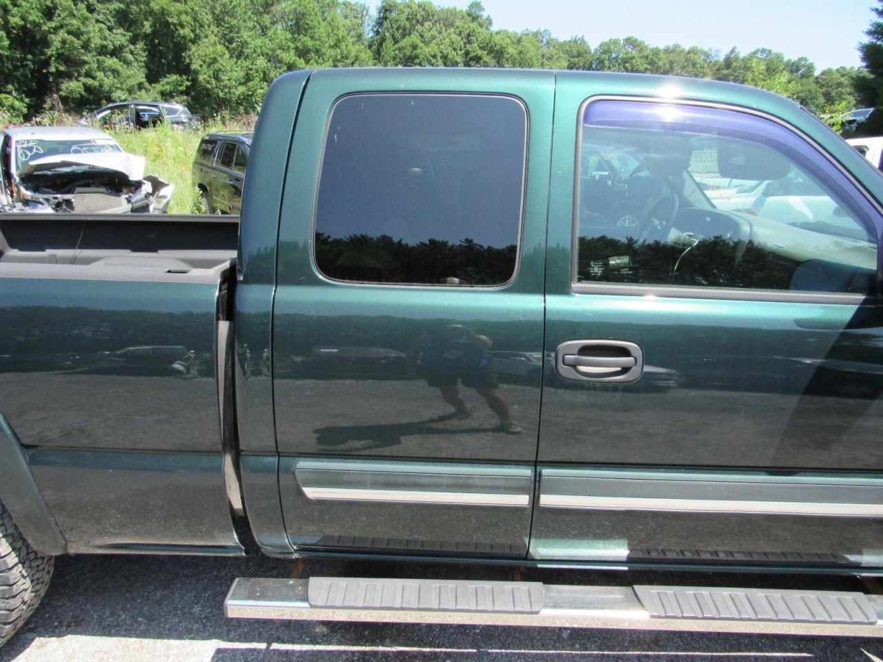 SILVRDO15 2005 Glove Box 1058406