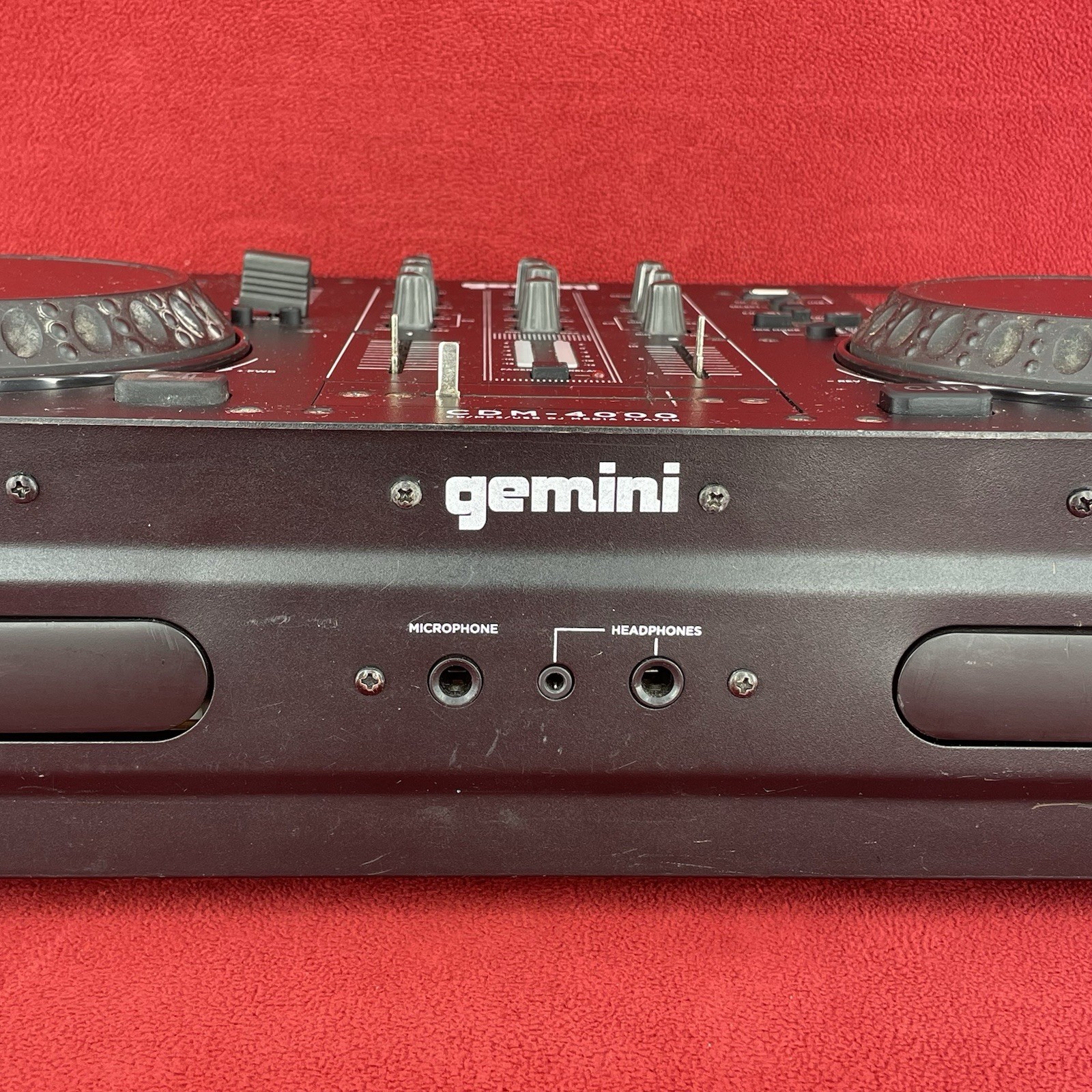 Gemini CDM-4000 Dual CD/USB DJ Media Player Console Only Half Usable