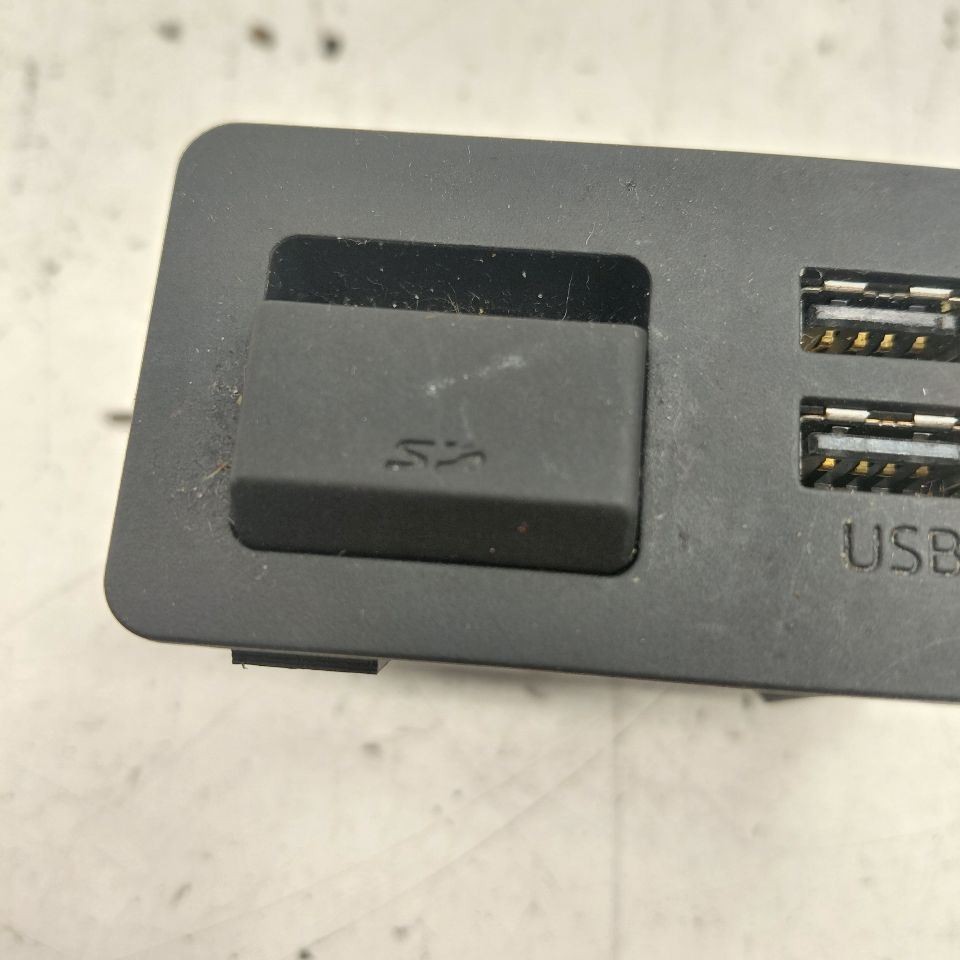 Mazda 6 USB Plug In Hub Port 2016 2015 2014