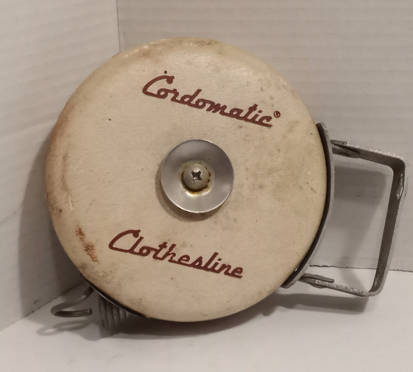 Vintage Cordomatic Clothesline Reel Clothes Hanger Retractable Antique Decor