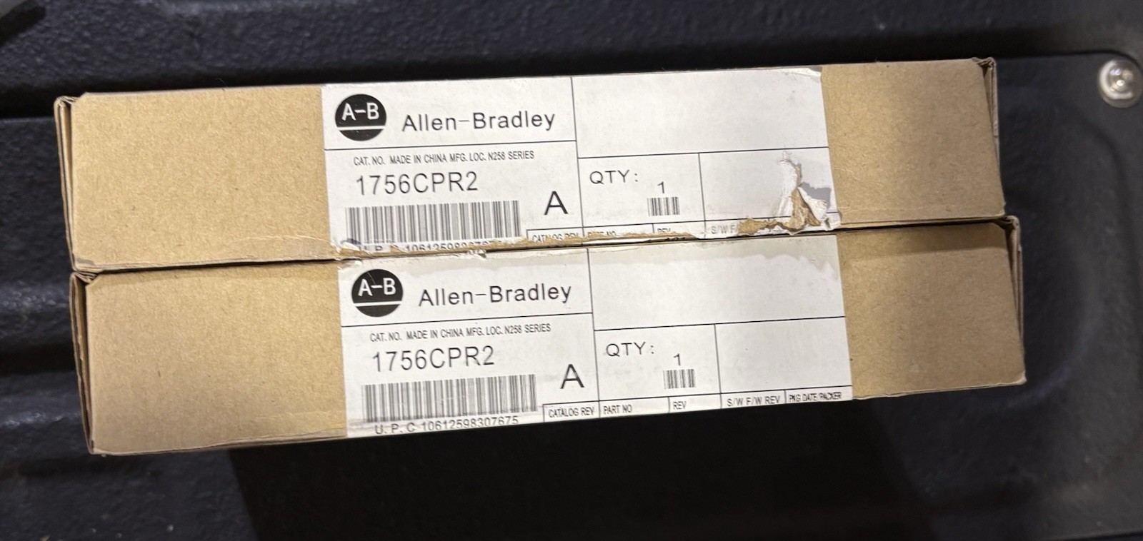 Factory New Allen-Bradley 1756-CPR2 ControlLogix Redundant Power Supply Cable