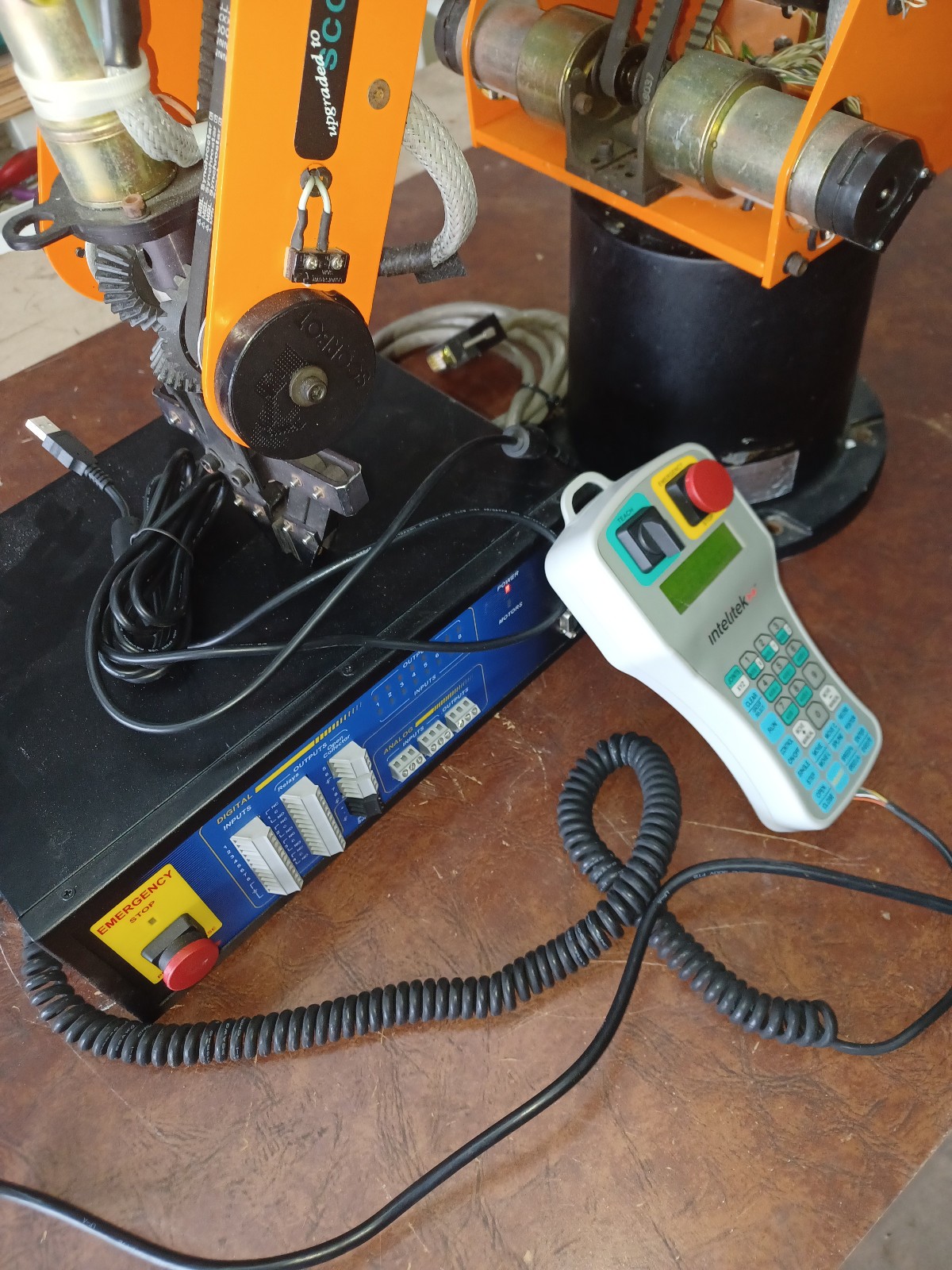 INTELITEK SCORBOT-ER4u Robotic Arm as Pictured, Software, Cables, Teach Pendant
